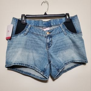 NWT Isabel Maternity Jean Shorts 4" Inseam